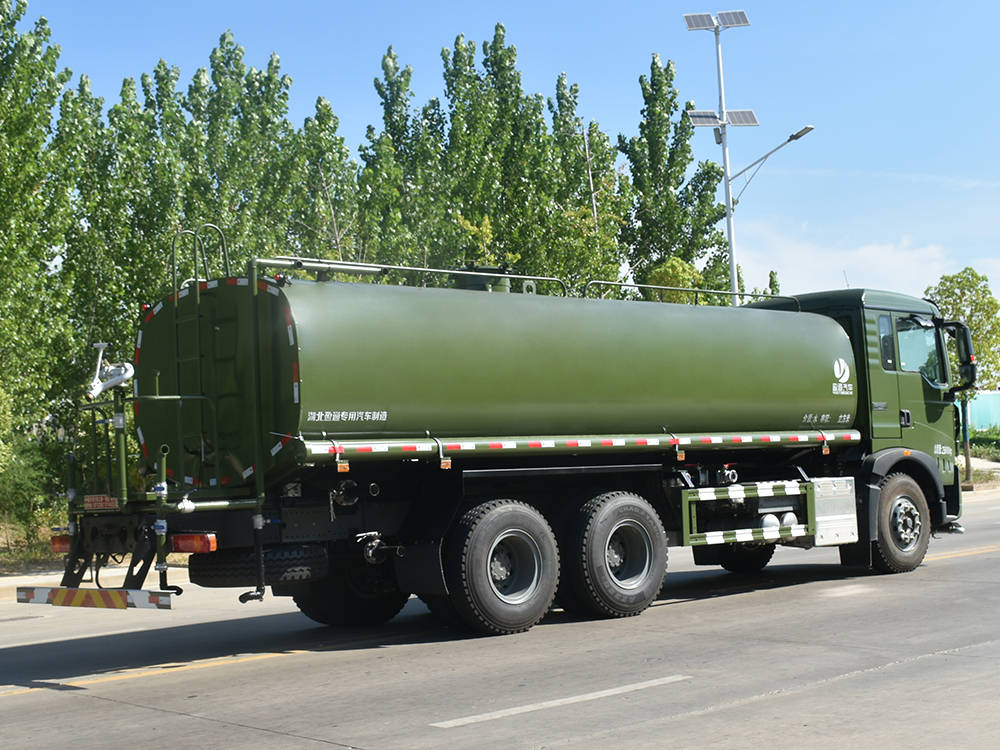 18.3方重汽豪沃TX曼310馬力后雙橋灑水車