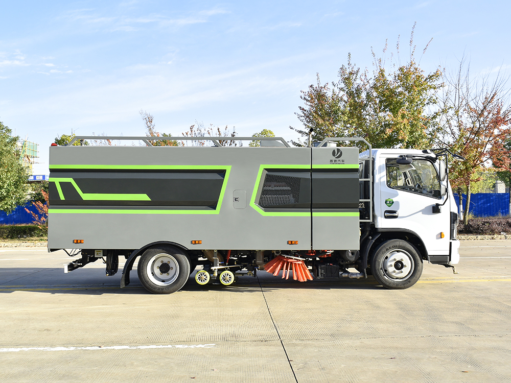 東風多利卡D7洗掃車